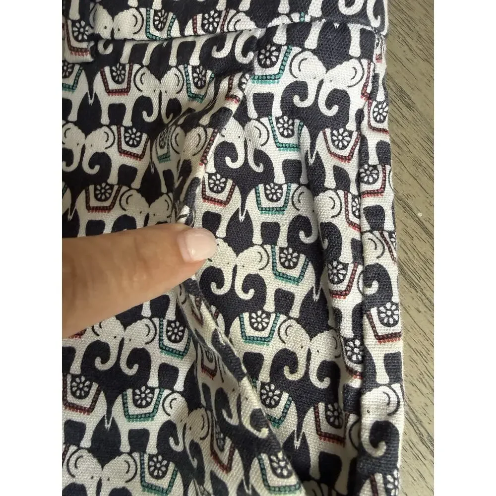 Banana Republic Women’s Elephant Print Shorts Flat Front White/Navy Size 6